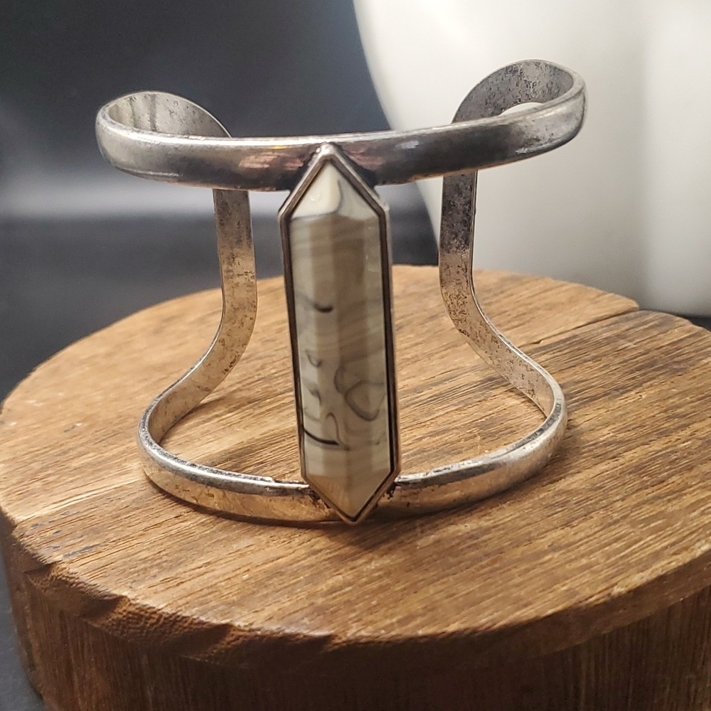 Overflow gladiator cuff bracelet